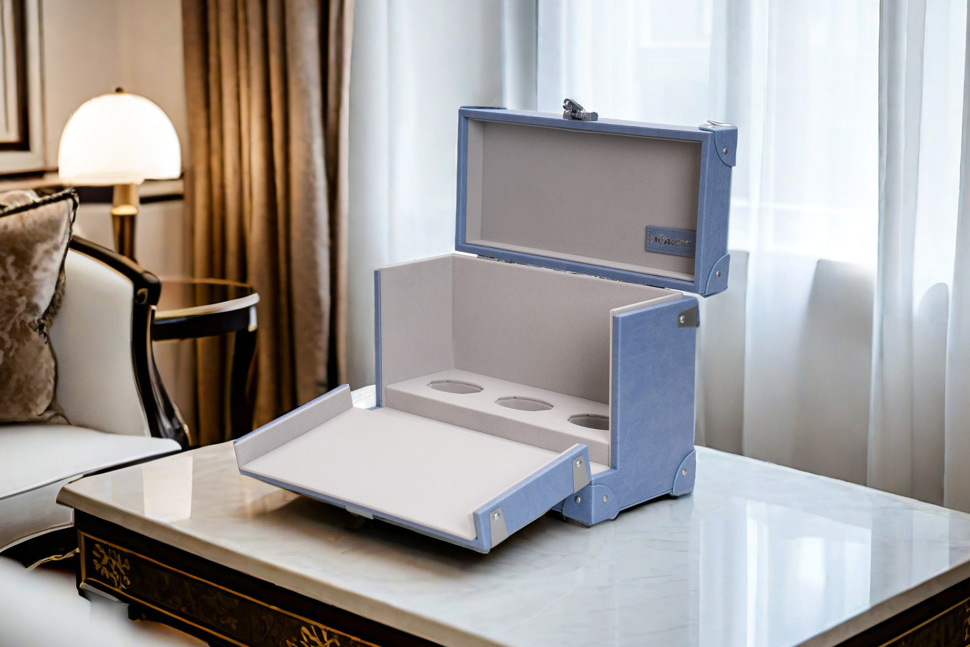 Detalles de la caja de perfume de cuero.